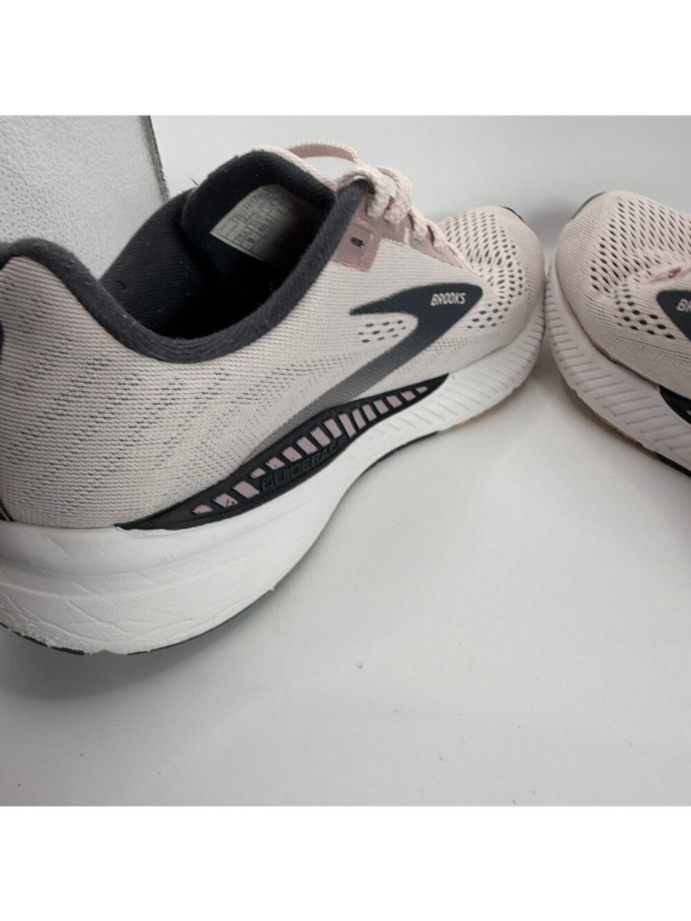Brooks Launch GTS 8 Shoes Women Size 9 B Light Pink Running Training Gym - Picture 8 of 12